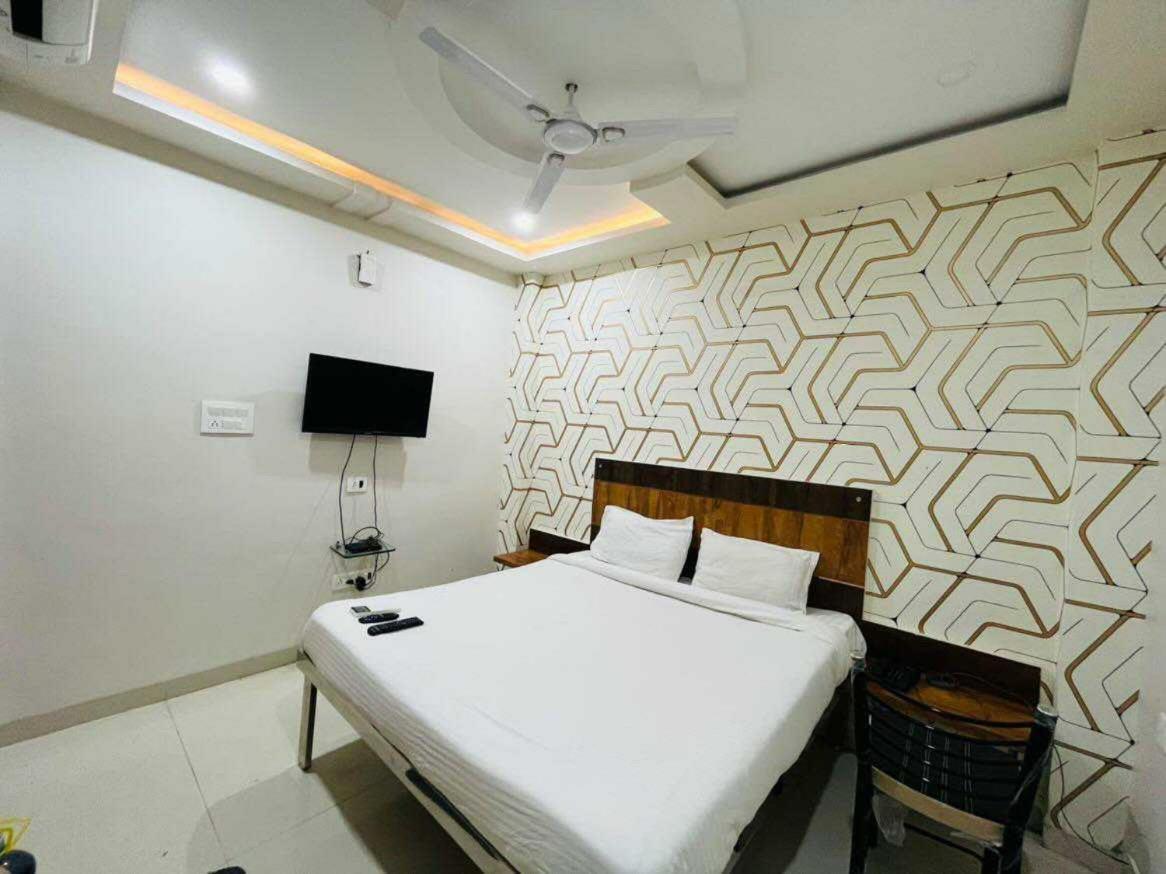 Oyo 88521 Hotel Swagstay Indore Eksteriør bilde